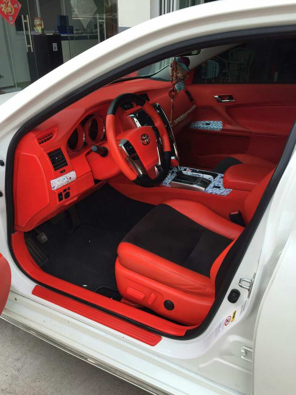 汽車(chē)內(nèi)飾翻新