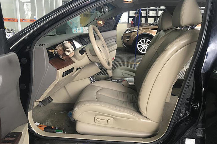 汽車內(nèi)飾