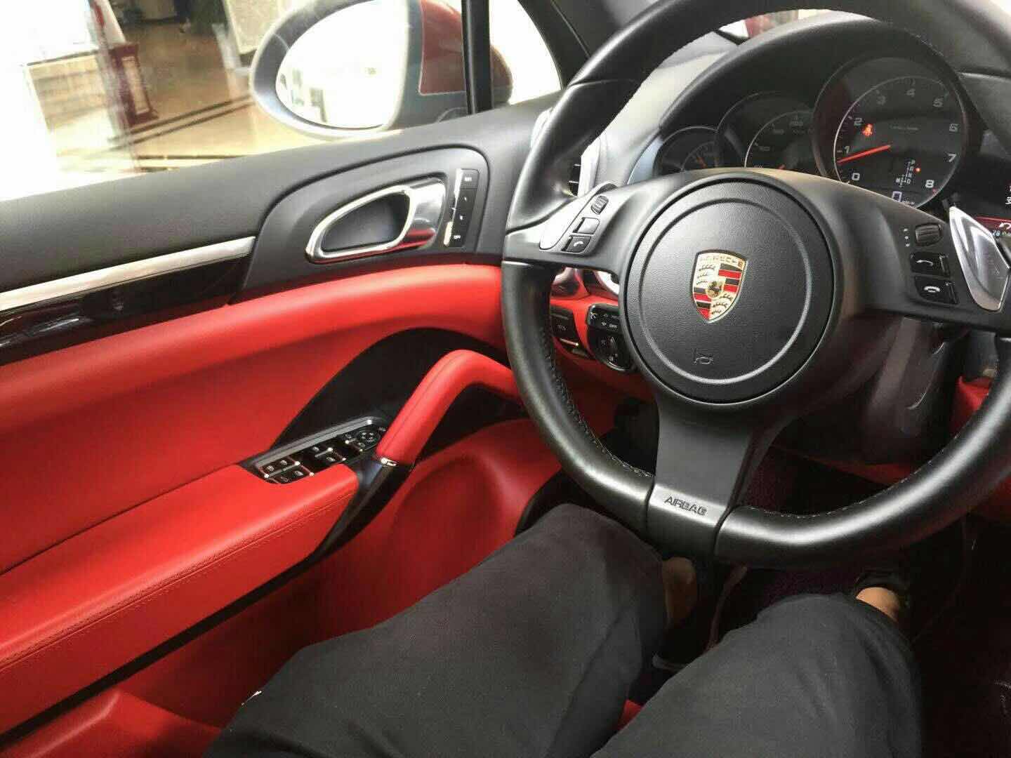 汽車內(nèi)飾翻新改裝