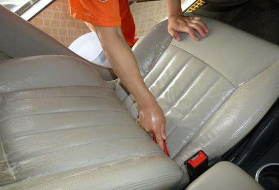 汽車內(nèi)飾翻新清洗