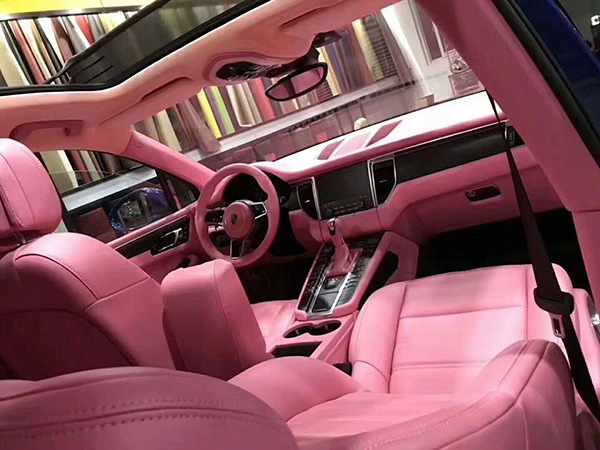汽車內(nèi)飾皮革劃痕老化改色翻新