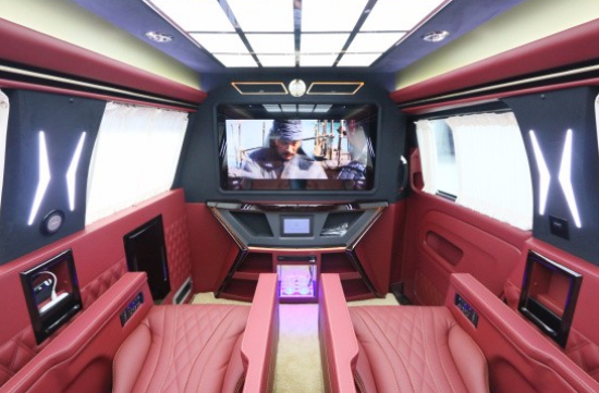奔馳V260汽車改裝4.png