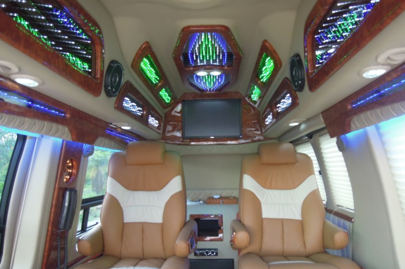 汽車內(nèi)飾改裝7.png