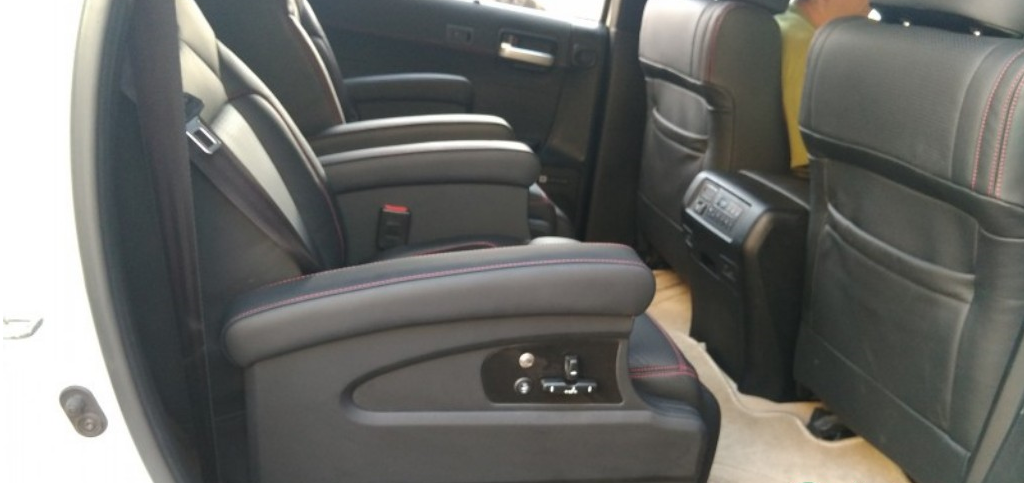 汽車內(nèi)飾改裝5.png