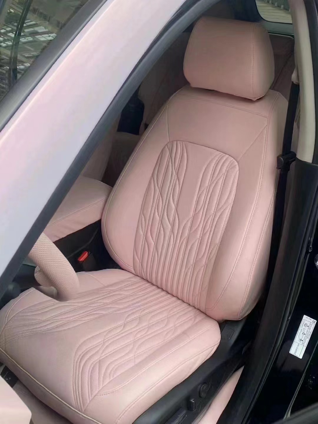 汽車(chē)座椅翻新