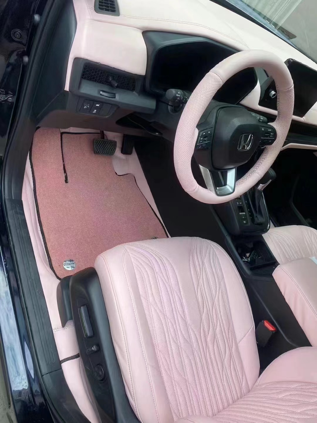 汽車(chē)內(nèi)飾修復(fù)
