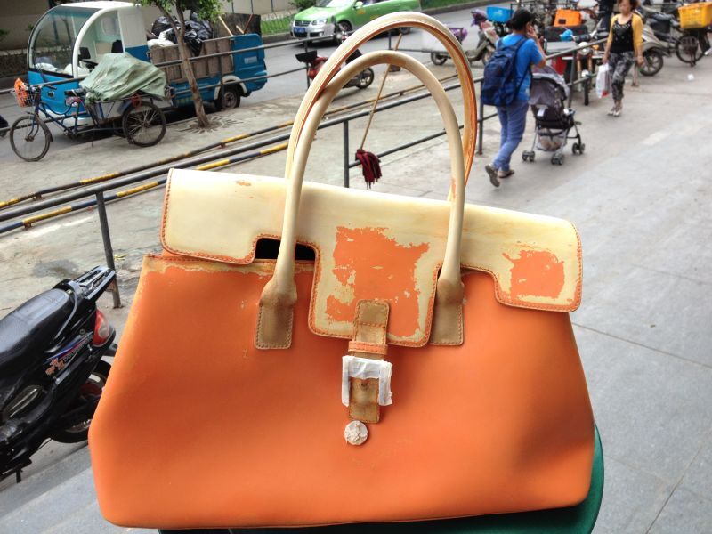 奢侈品專業(yè)洗護(hù)知識(shí)：包包翻新修復(fù)流程