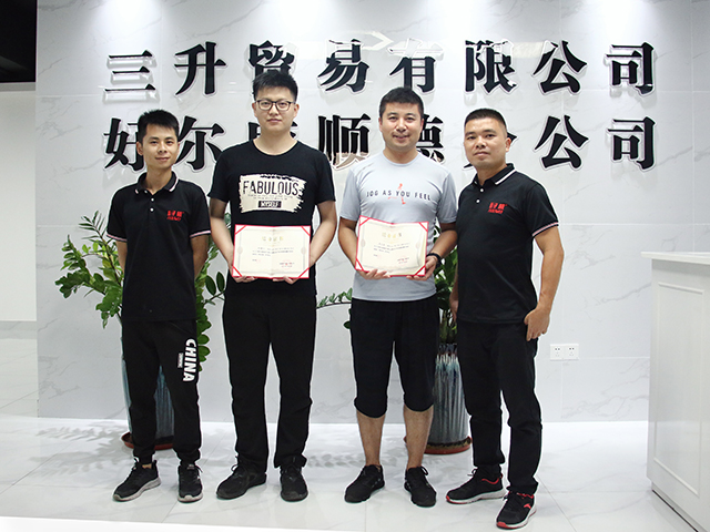好威學(xué)員畢業(yè)“季”｜汽車(chē)內(nèi)飾翻新修復(fù)改色技術(shù)培訓(xùn)
